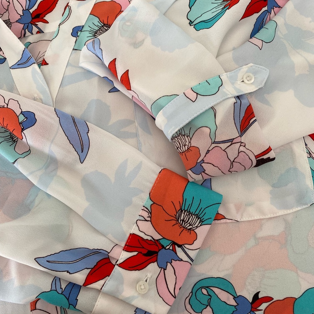 Candies Floral Print Blouse - Picture 4 of 11